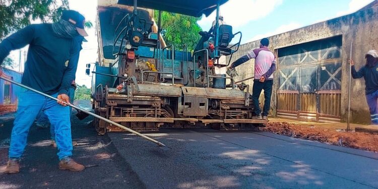 Prefeitura inicia pavimentação da rua Bom Jesus, na zona Sul de Porto Velho