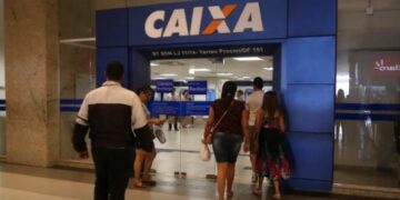 Caixa libera abono salarial para nascidos em maio e junho