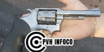 Homem é Preso com Arma de Fogo em Praça do Bairro Aponiã