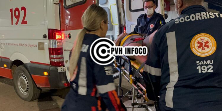 Colisão entre duas motos deixa quatro feridos no bairro Tucumanzal, em Porto Velho