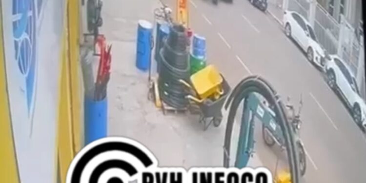 Veja Vídeo: Carro Capota Após Colisão na Avenida Amazonas, em Porto Velho