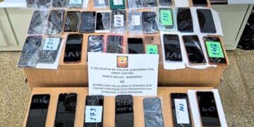 Polícia Civil de RO recupera celulares roubados e os devolve às vítimas durante a Operação Smart