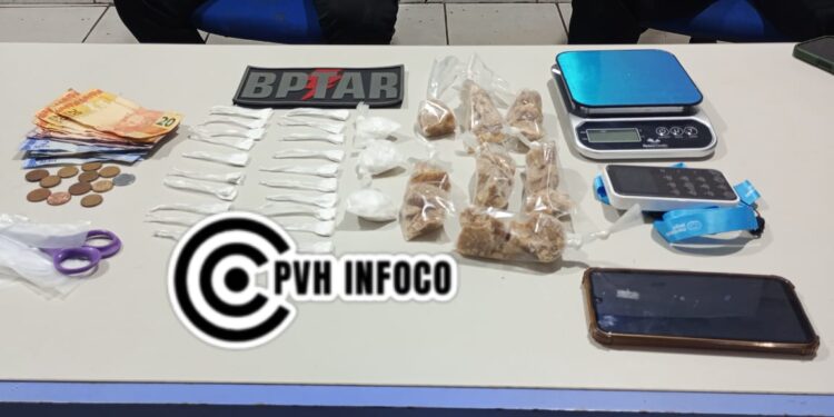 Suspeito de 29 anos é preso por tráfico de drogas na zona leste