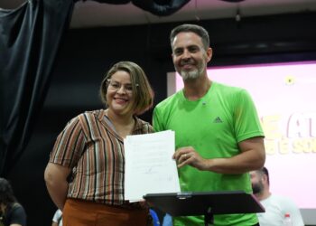 Semana da Mãe Atípica passa a fazer parte do calendário oficial do município