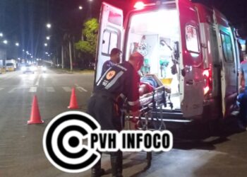 Vídeo: Casal Fica Ferido em Acidente Entre Carro e Moto na Zona Leste