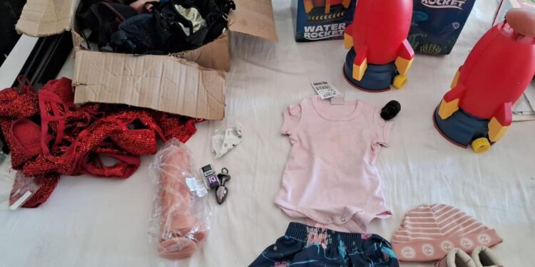 Médico e vereador é preso por manter adolescente como escrava sexual e abusar da filha dela