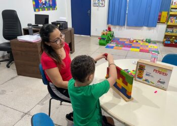 Escola Municipal São Pedro amplia qualidade do atendimento especializado com uso de novos materiais pedagógicos