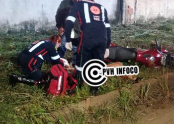 Urgente: Mulher fica ferida após atropelar cachorro na Zona Sul