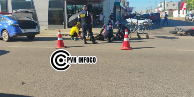 Urgente: Motociclista fica ferido após carro avançar cruzamento no centro