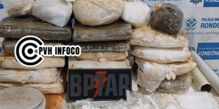 BPTAR Apreende Mais de 16 Kg de Drogas Enterradas no Bairro Teixeirão