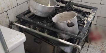 Funcionária fica ferida após explosão de panela de pressão em escola na Vila Princesa