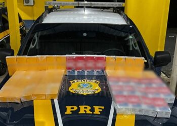 Em Pimenta Bueno/RO, PRF apreende celulares transportados de forma irregular em ônibus