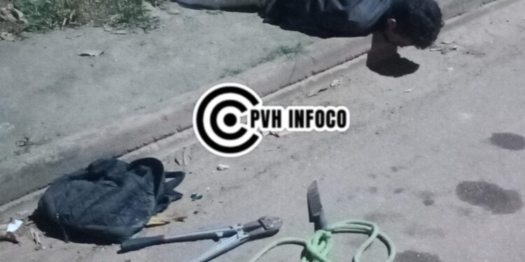 Populares Detêm e Amarram Ladrão Surpreendido Dentro de Casa no Bairro Olaria