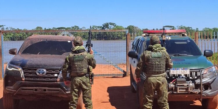 Ação Conjunta Brasil-Bolívia Recupera Caminhonete Roubada na Fronteira de Rondônia