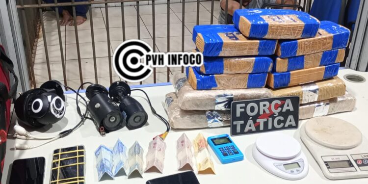 Força Tática prende trio com 11 quilos de drogas em vila de apartamentos na Zona Sul