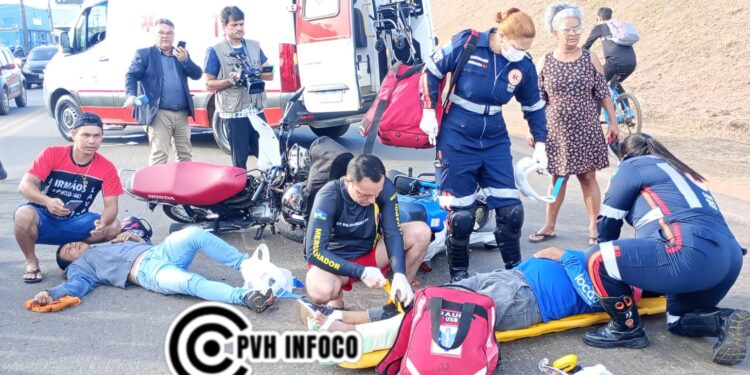 Acidente entre motos deixa três feridos na Rua da Beira