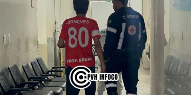 Discussão termina com mulher grávida presa por esfaquear o marido