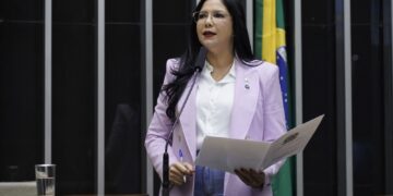 Deputada Cristiane Lopes vota favorável à MP que garante alívio na Conta de Luz de famílias Rondonienses