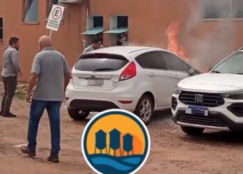 Carro pega fogo ao lado do Hospital HB em Porto Velho