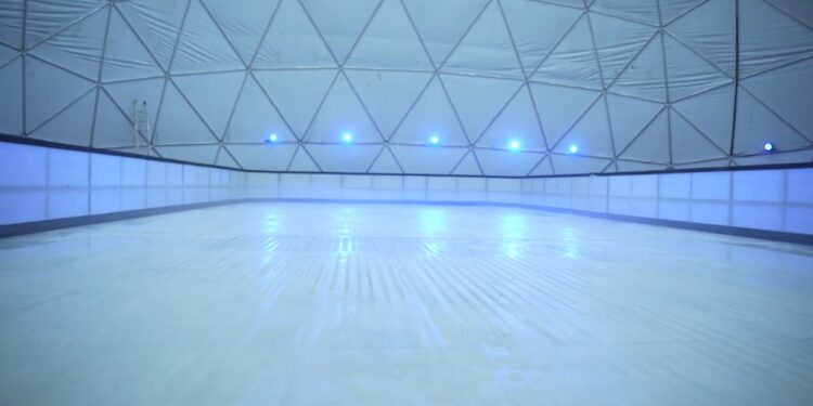 Abertas as inscrições para a pista de gelo: diversão garantida a partir de sábado (29)