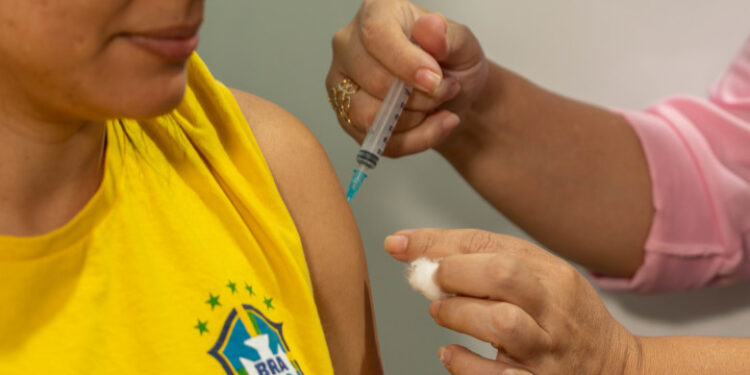 Sábado é Dia D: Mutirão Nacional de Vacinação Contra a Gripe