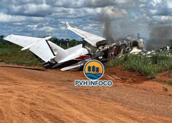 URGENTE: Avião de pequeno porte cai em Distrito de Porto Velho com o deputado Maurício Carvalho e o vereador Márcio Pacelle a bordo