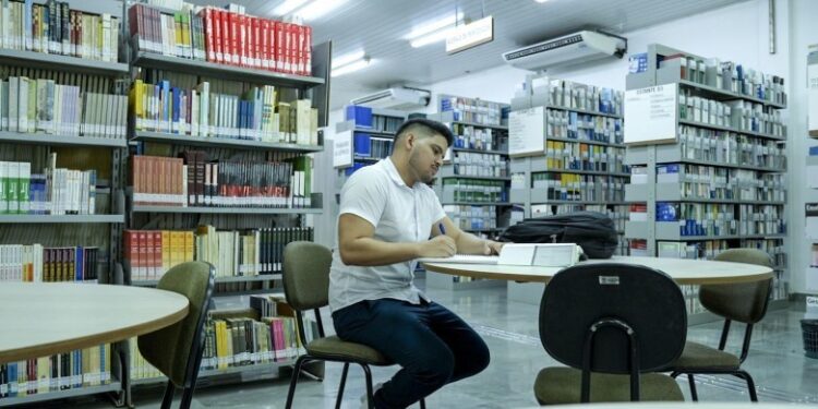 ULTIMOS DIAS: Prefeitura abre inscrições para bolsas integrais em cursos superiores pelo Programa Faculdade da Prefeitura