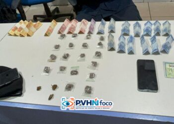 TRÁFICO EM ÁREA DE VALA TERMINA COM MENOR APREENDIDO E DROGAS LOCALIZADAS NA ZONA LESTE